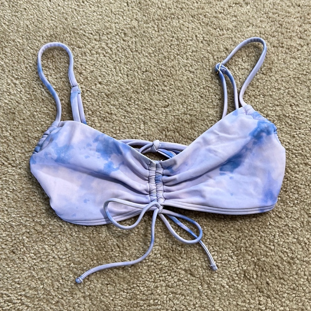 Hollister bikini top. Size extra, small purple of pink dye tie-dye.